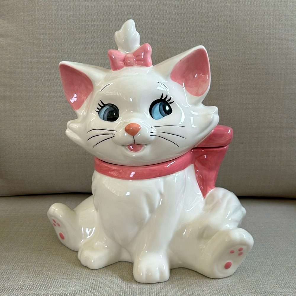 🆕 Disney Cookie Jar - Aristocats Marie Character